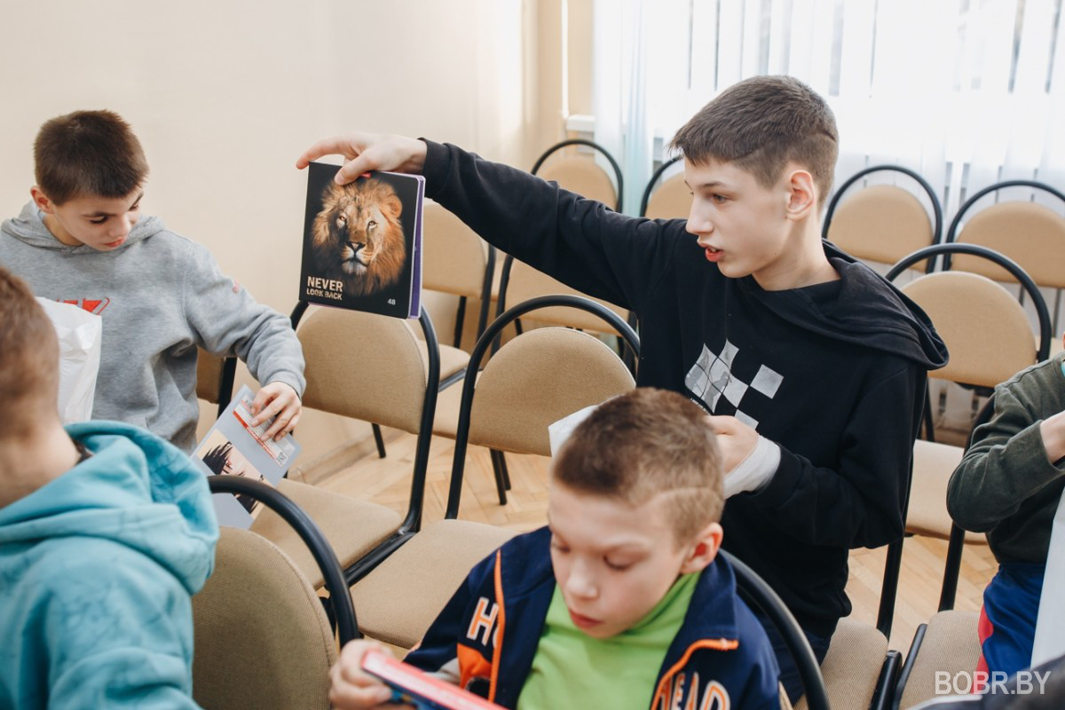 Марафон добра и заботы: представители ОАО «Химчистка и стирка белья» навестили воспитанников Бобруйского детского дома