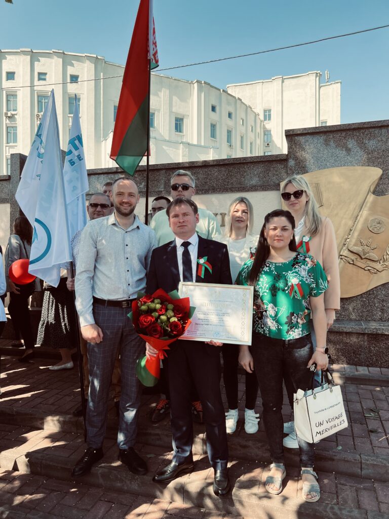Мы удостоены чести быть на областной Доске почета!